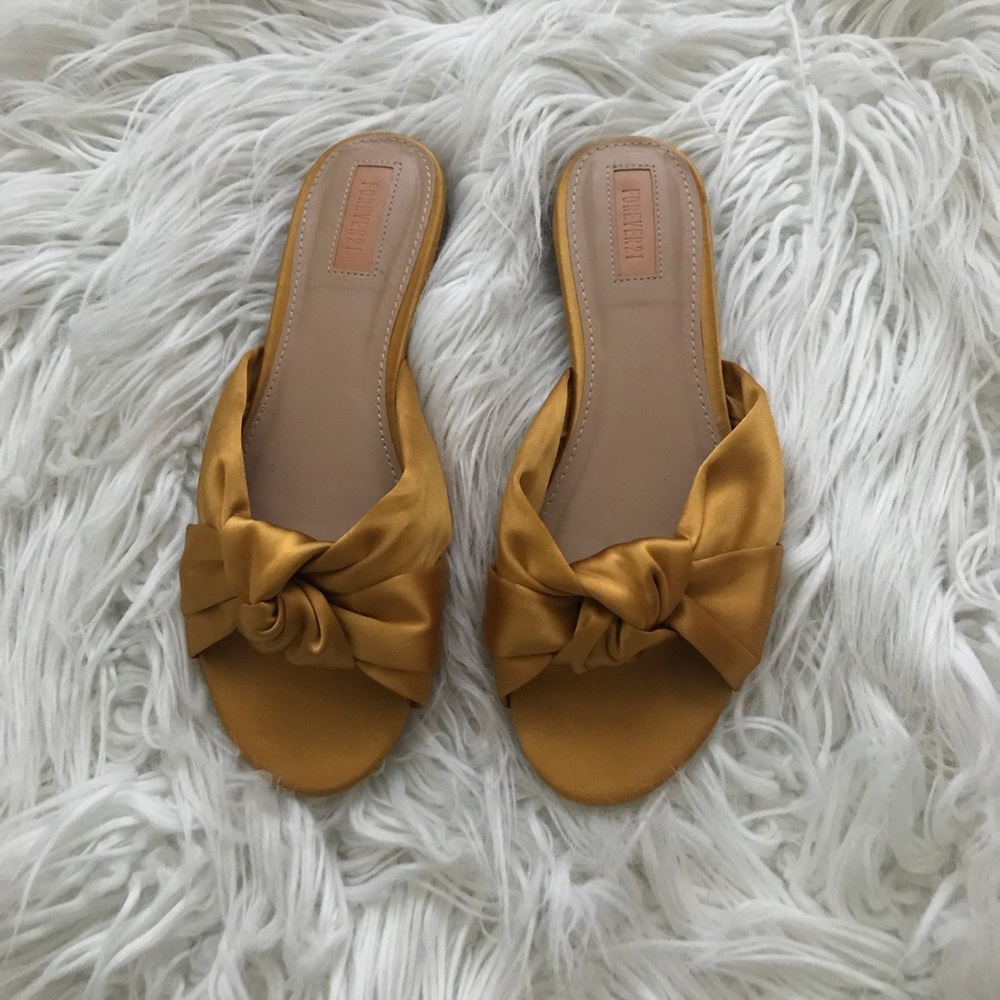 Forever 21 slip on flats